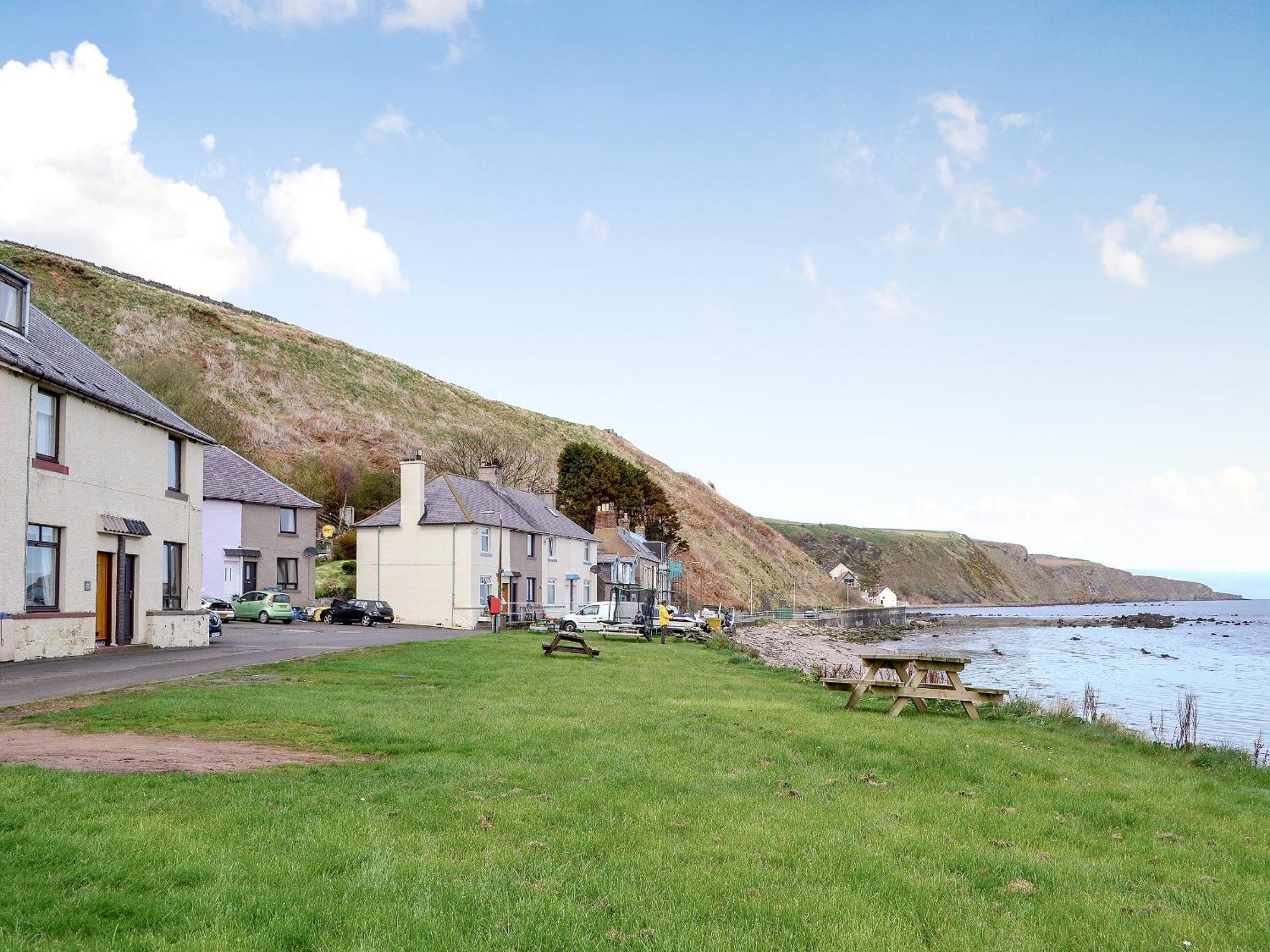 Archies Cottage Burnmouth ภายนอก รูปภาพ